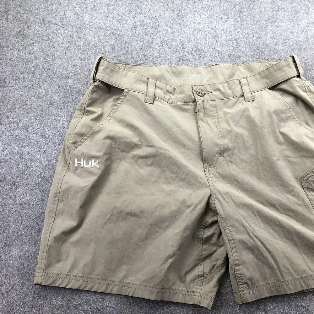 Huk Shorts Mens XL Beige Microfiber 9 Inch Fishing Quick Dry Lightweight Pockets